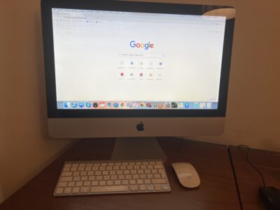 Computer mac completo di tastiera e mouse wireless