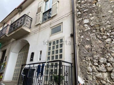 Casa indipendente di 140 m² in vendita a frasso telesino