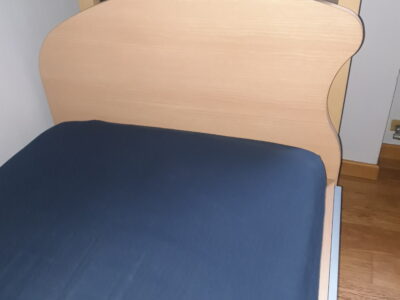 Letto una piazza con cassettoni