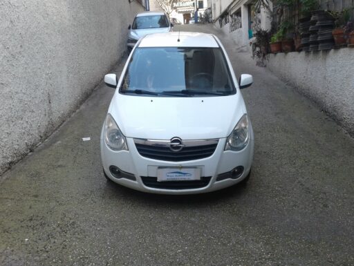 Opel agila
