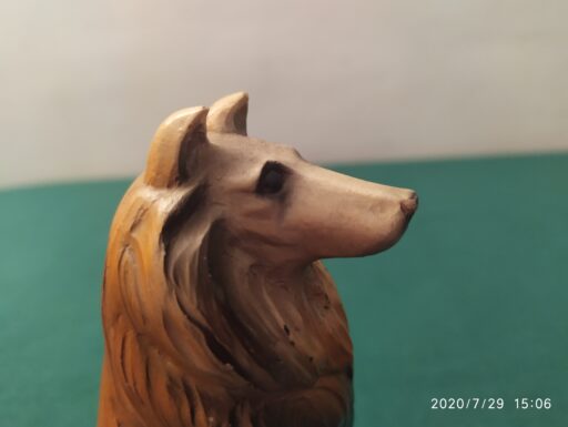 Uomo legno cane resina