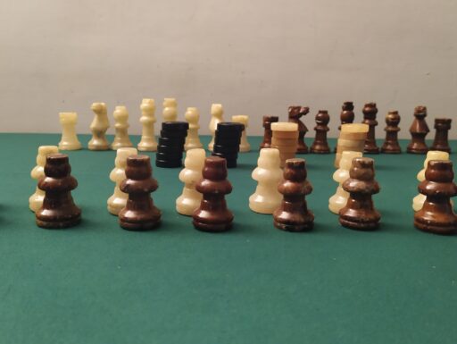 Pedine e pezzi scacchi-pietra di marmo onice
