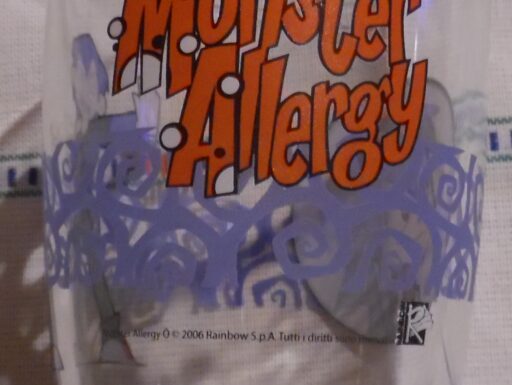 Bicchiere da collezione nutella monster allegry anno 2006