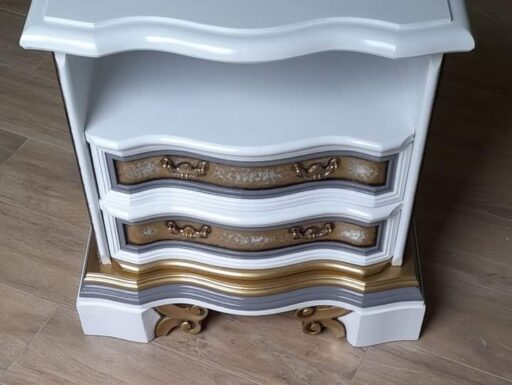 Comodini antiquariato rinnovati