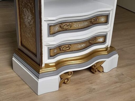 Comodini antiquariato rinnovati