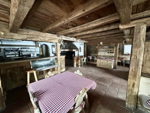 Pizzeria/ristorante con appartamento