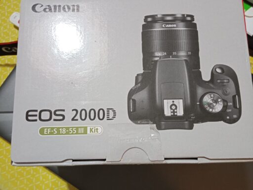 Reflex canon eos 2000d + canon ef-s 18-55 + canon ef 75-300