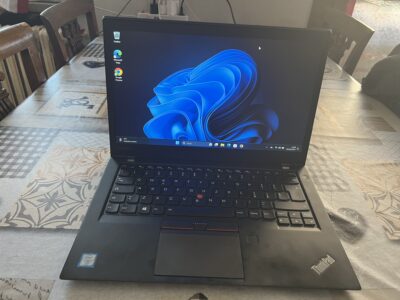 Touch screen lenovo tankpad core i7 widows11pro