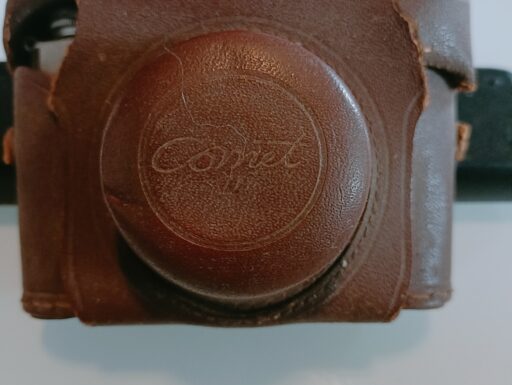 Macchina fotografica antica