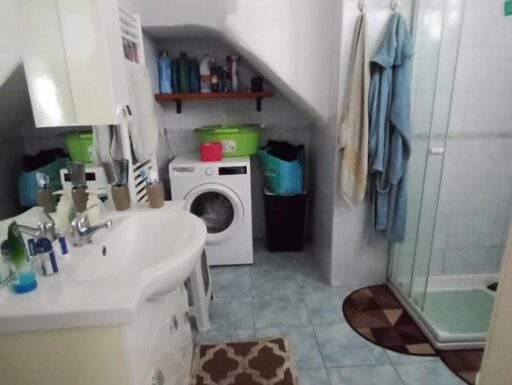 Casa di civile abitazione