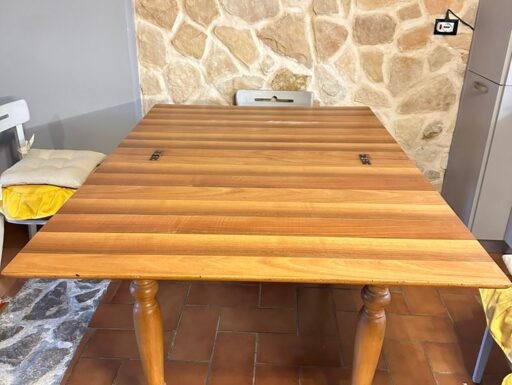 Tavolo arte povera noce