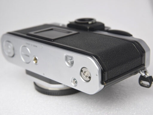 Nikon f2 a argento con esposimetro photomic dp11 e cinghia