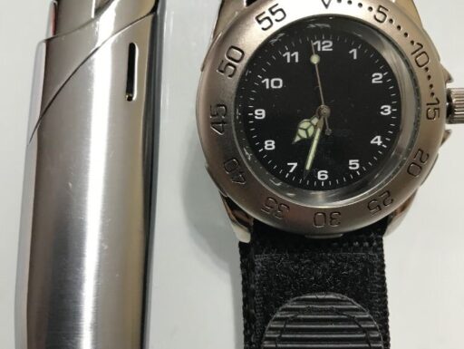 Accendino + orologio