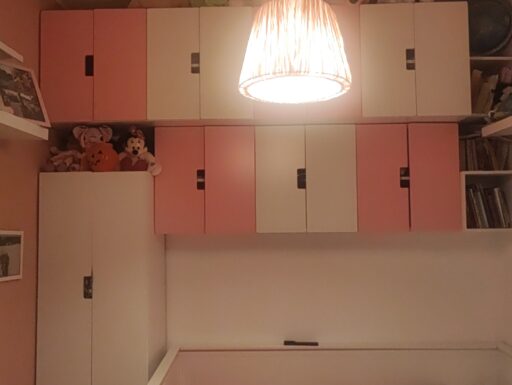 Stanzetta ikea , comò mibb, armadio mibb