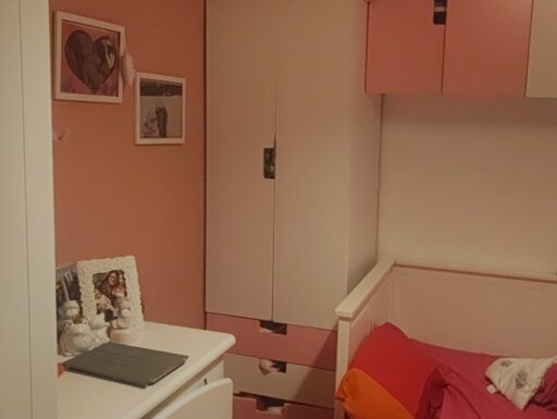 Stanzetta ikea , comò mibb, armadio mibb