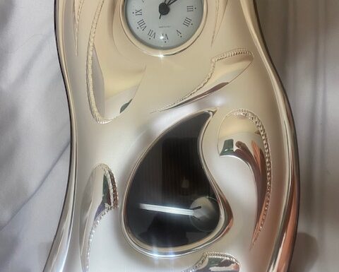 Orologio classico da tavolo