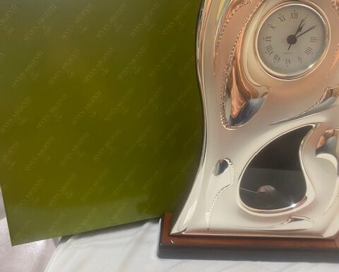 Orologio classico da tavolo