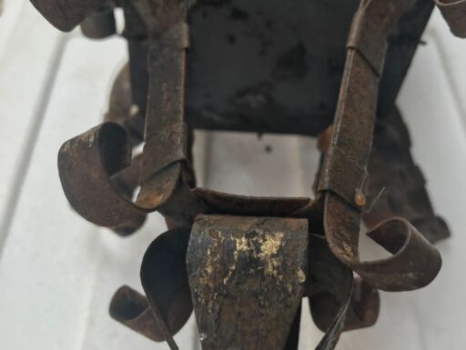 Lanterna in ferro battuto