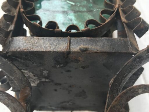 Lanterna in ferro battuto