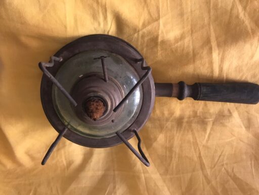 Vecchio fornellino a petrolio