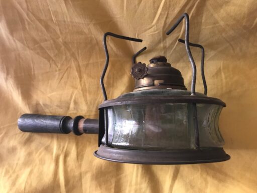 Vecchio fornellino a petrolio