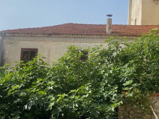 Fabbricato indipendente da ristrutturare