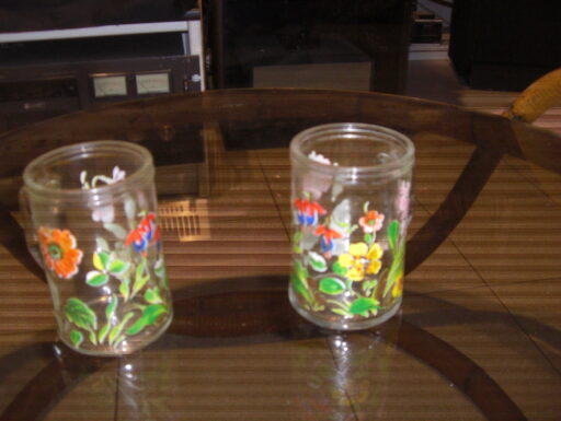 Boccali coppia vetro decoro fiori policromi