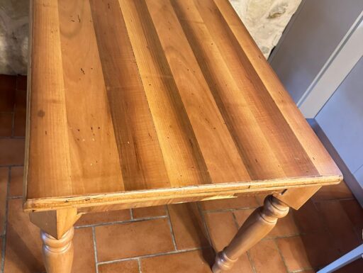 Tavolo arte povera noce