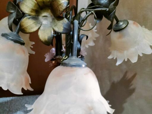 4 lampadari perfettamente funzionanti