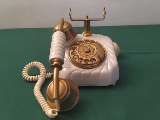 Telefono in ceramica bianca da tavolo (raro)