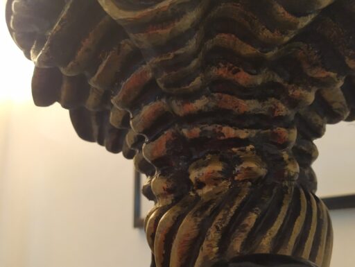 Colonna capitello d’epoca