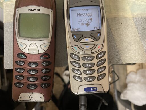 Cellulari vintage