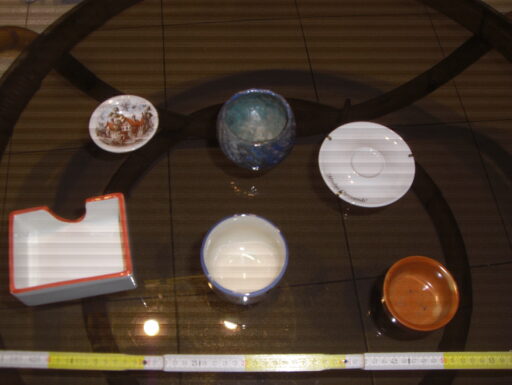 Contenitori vari, ciotoline, piattini. lotto di sei.