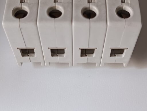 Elettrostop magnetotermico tripolare+neutro