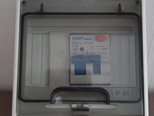 Interruttore magnetotermico differenziale16a chint