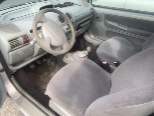 Renault twingo 1.2benz. unipro