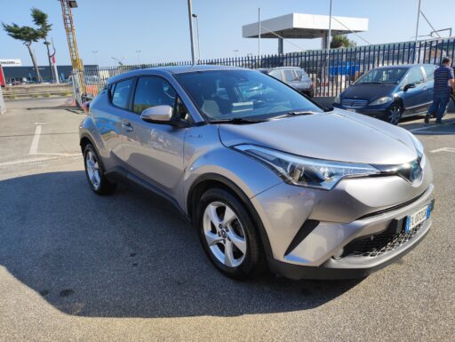 Toyota chr hibryd automatica unipro’ km 80.000