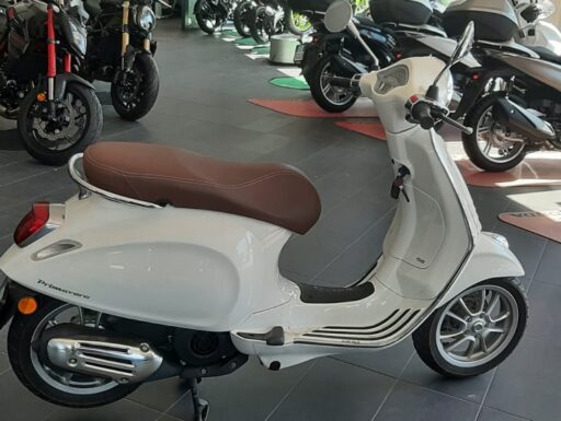 Vespa primavera 125 2021