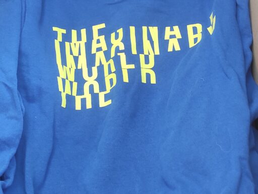 Stock di 200 pezzi , abbigliamento