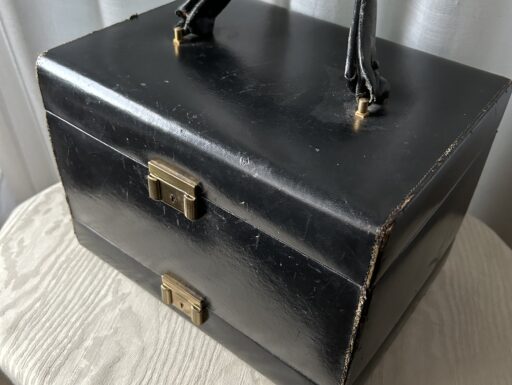 Beauty case/valigetta vintage, in pelle nera
