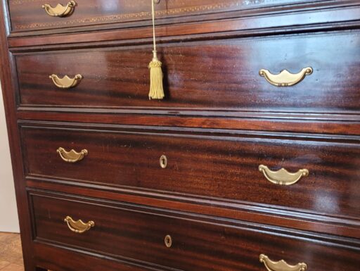 Como' antico con pietra di marmo rosso di verona