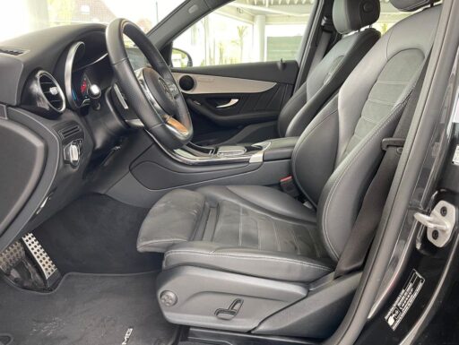 2021 mercedes benz glc 200 4m amg led cam easy pack