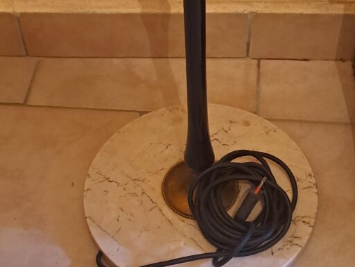 Lampada vintage anni 50 alta 190 cm funzionante base in marmo