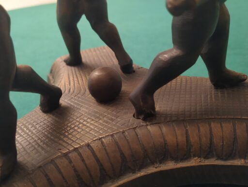 Trittici d'epoca in bronzo e ottone