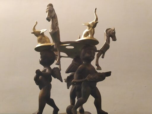 Trittici d'epoca in bronzo e ottone