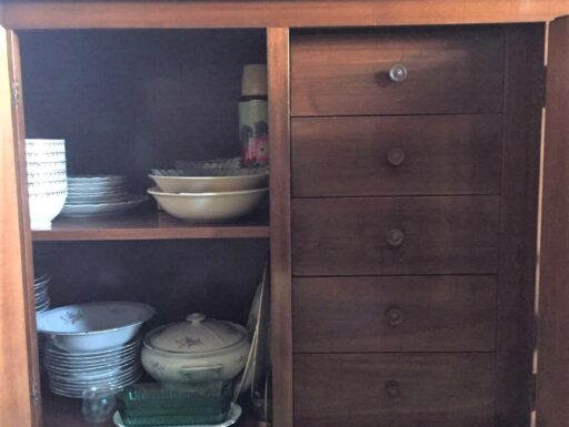 Sala completa in stile classico