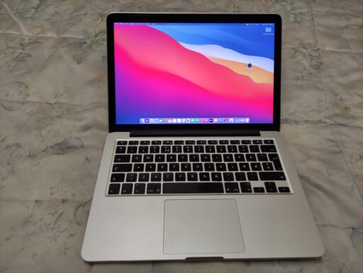 Macbook pro 13 retina fine 2013,i5.ssd256gb/ram8gb