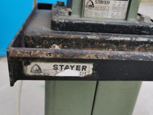 Mola su colonna stayer