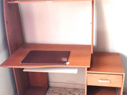 Scrivania porta computer per camera ragazzi