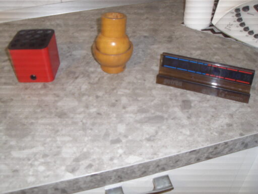 Portapenne e portamatite, lotto di tre